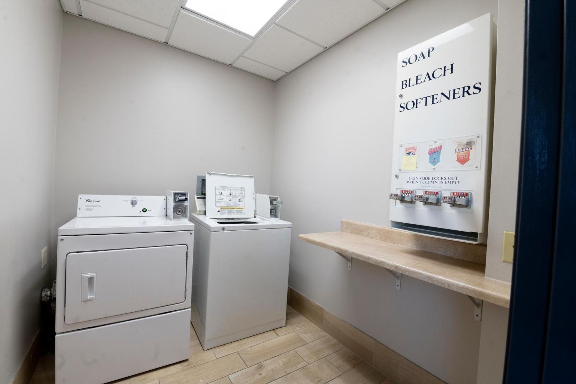 Country Inn & Suites By Radisson, Harrisburg - Hershey West, Pa Bagian luar foto