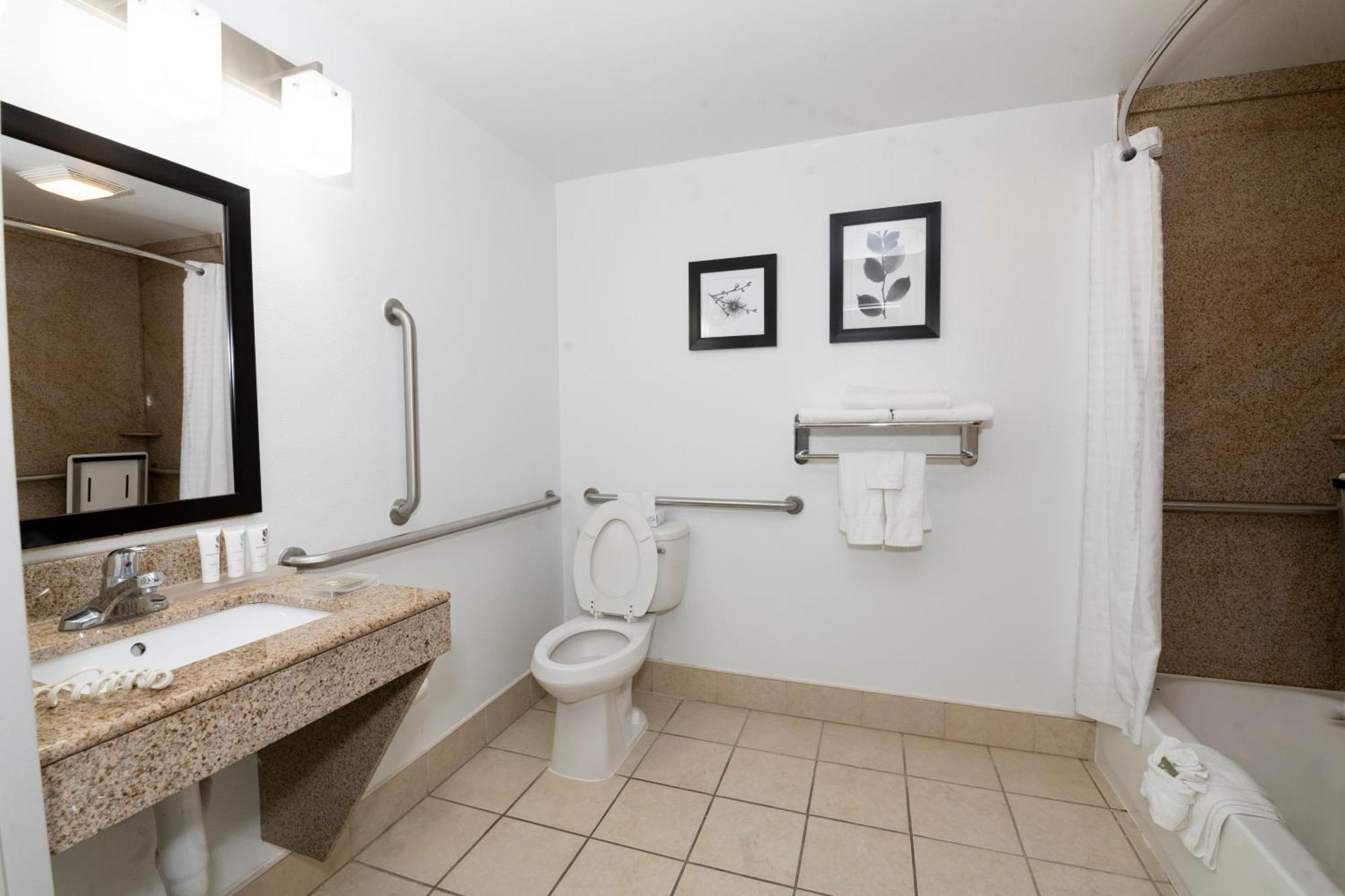 Country Inn & Suites By Radisson, Harrisburg - Hershey West, Pa Bagian luar foto