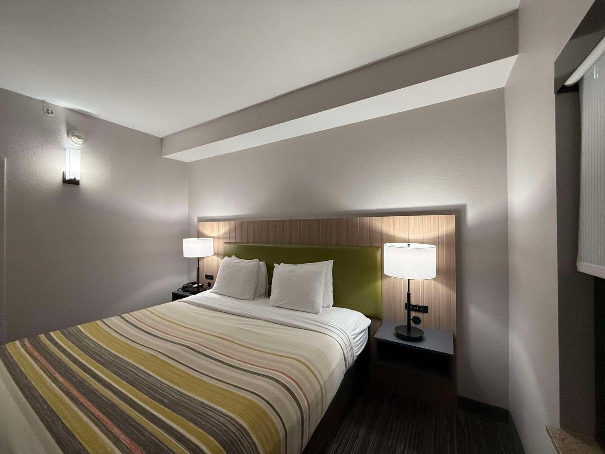 Country Inn & Suites By Radisson, Harrisburg - Hershey West, Pa Bagian luar foto