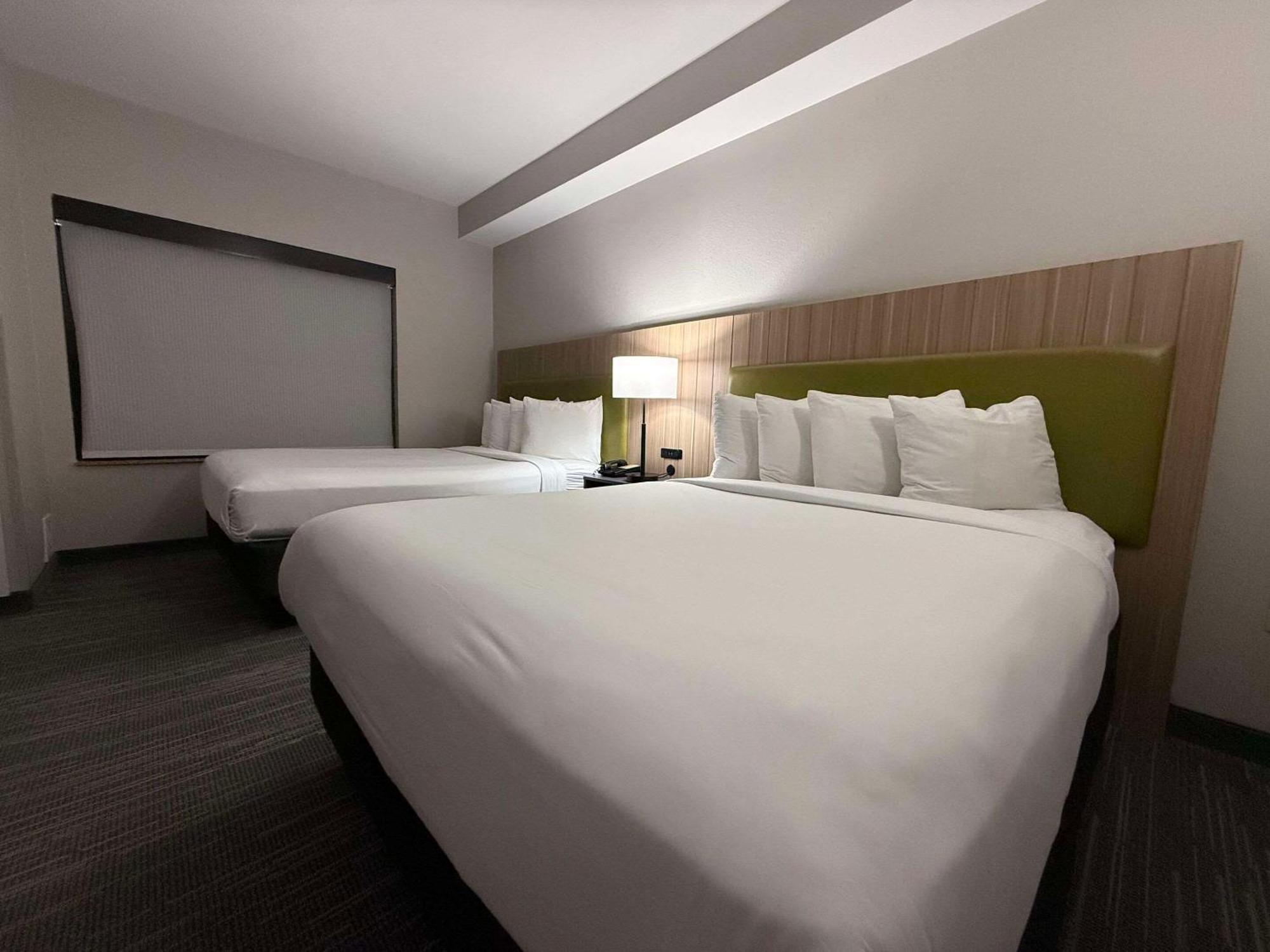 Country Inn & Suites By Radisson, Harrisburg - Hershey West, Pa Bagian luar foto